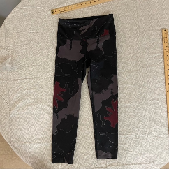 Noli Leggings Yoga Guerra Garnet Print Size Small Compression Gently Worn Small - Picture 7 of 8